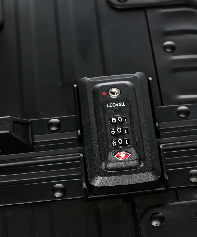 Aleon 17 Deluxe Spinner (4 wheels) onyx