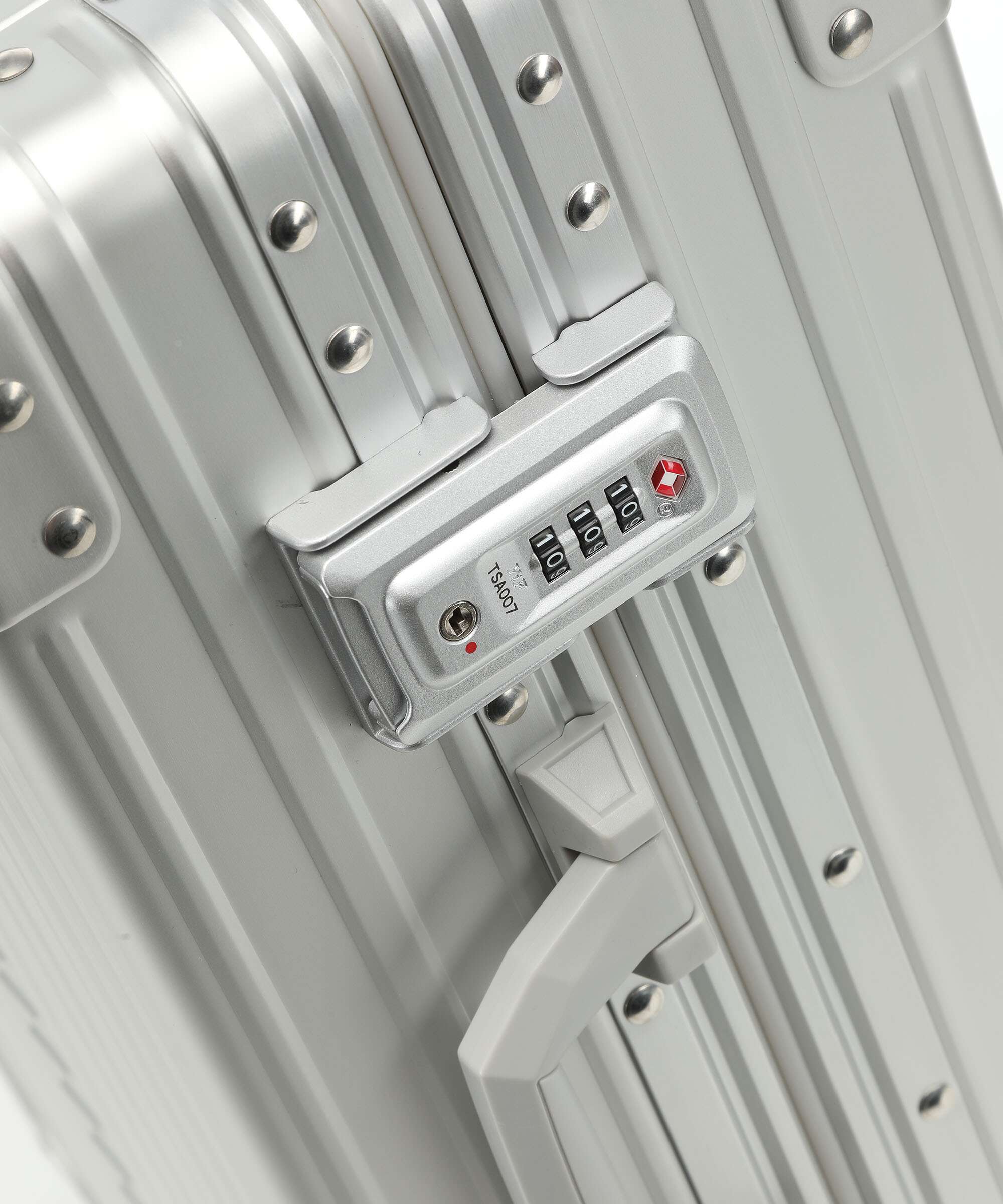 Aleon 21 International Spinner (4 wheels) platinum