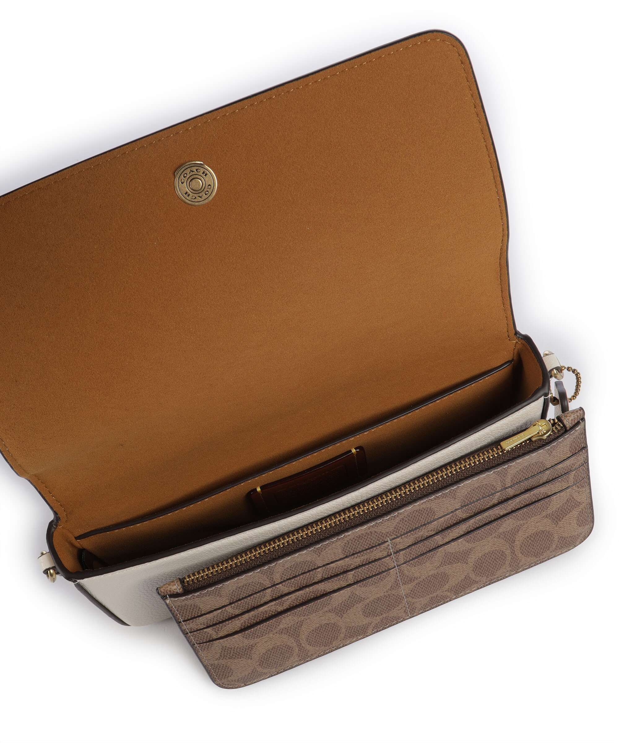 Coach Essential Wallet chalk