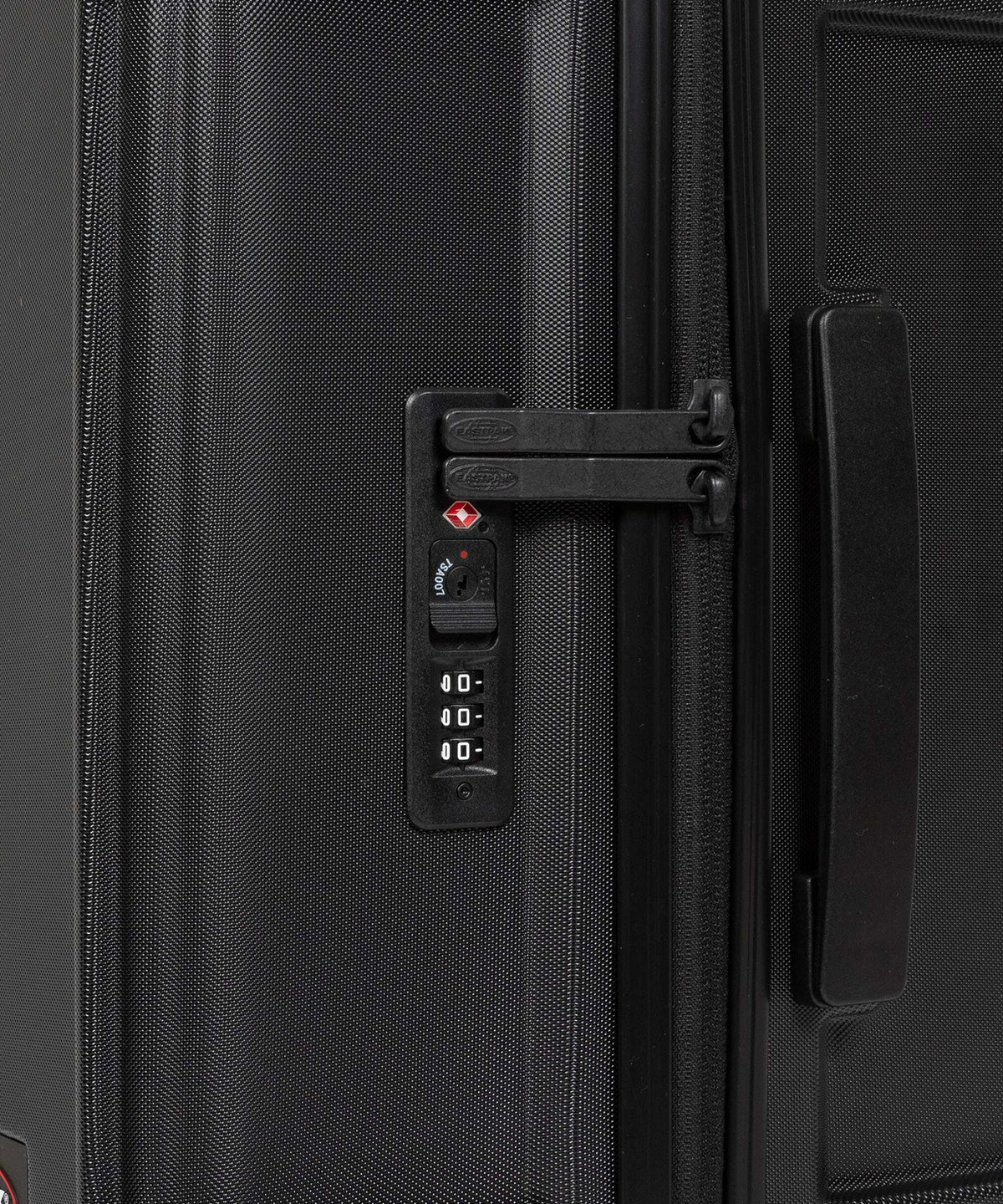 Eastpak Resist'R Zip Spinner (4 wheels) black