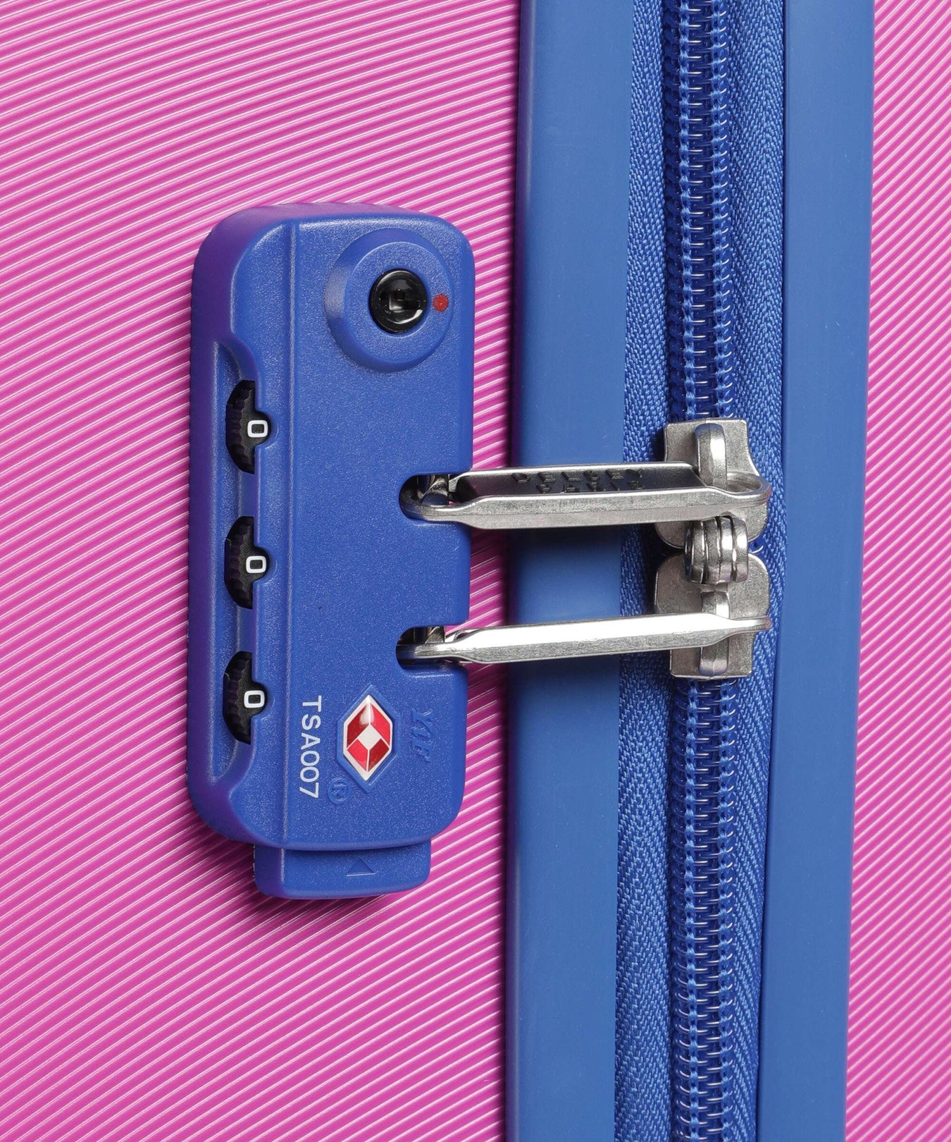 Delsey Paris x United Colors of Benetton Fabrica Spinner (4 wheels) purple