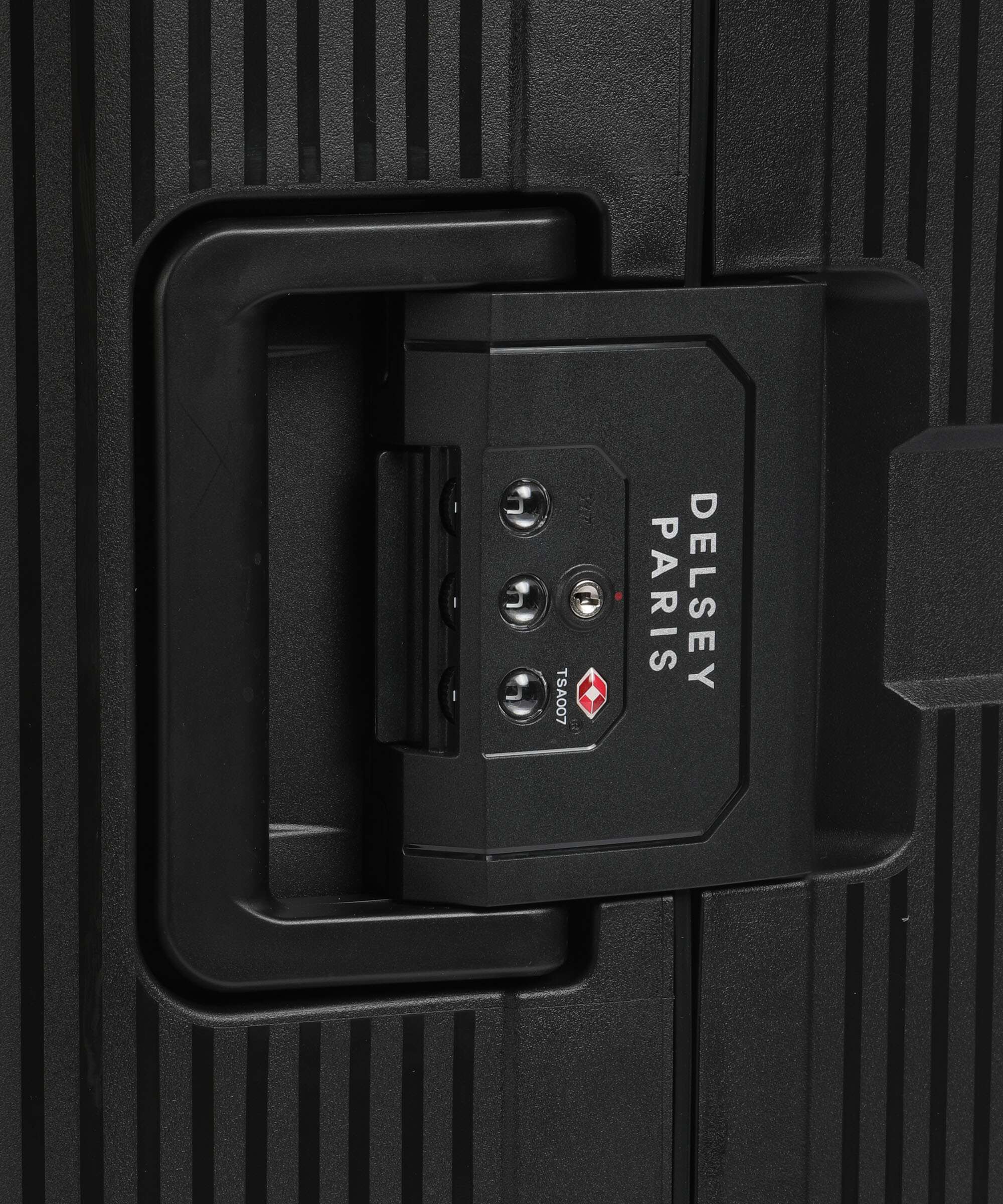 Delsey Paris x United Colors of Benetton CB Hard Spinner (4 wheels) black