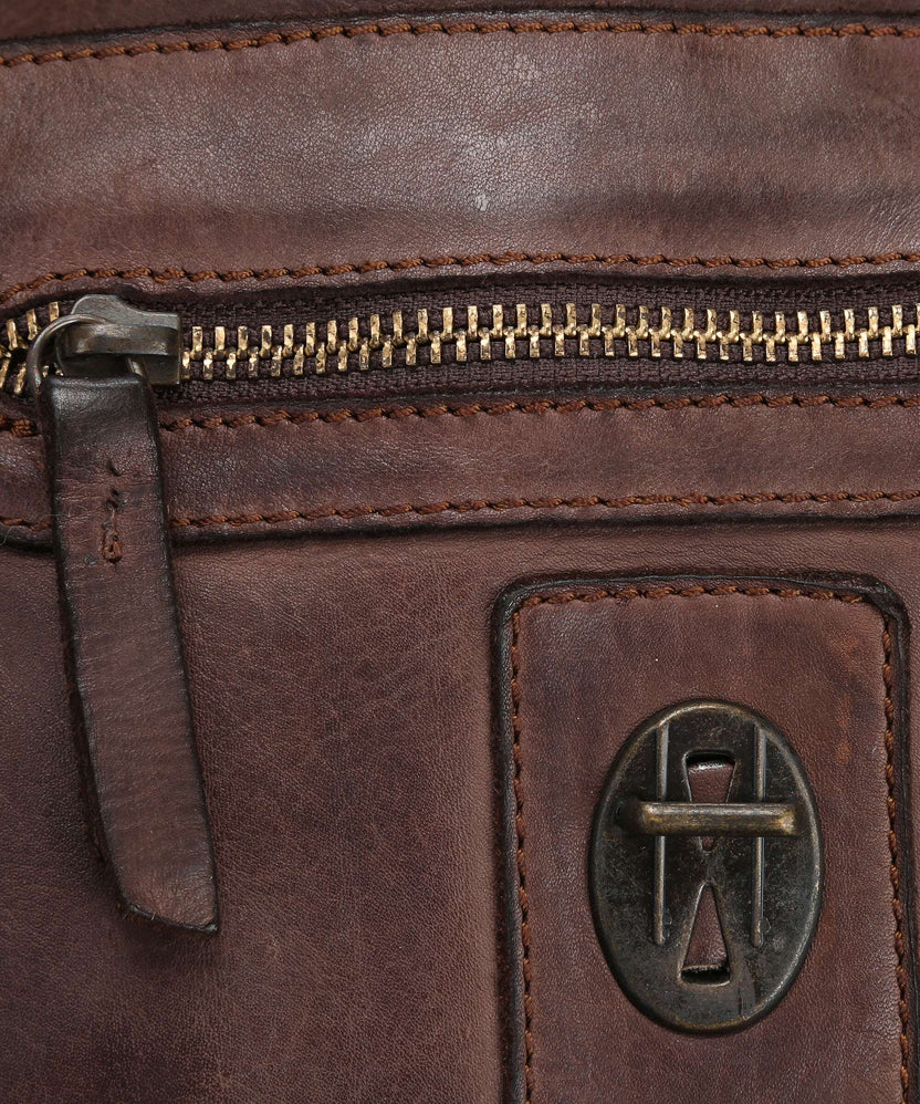 Harold's Submarine Crossbody bag braun