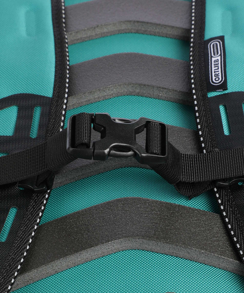 Ortlieb Commuter-Daypack 21 Rolltop backpack atlantis green