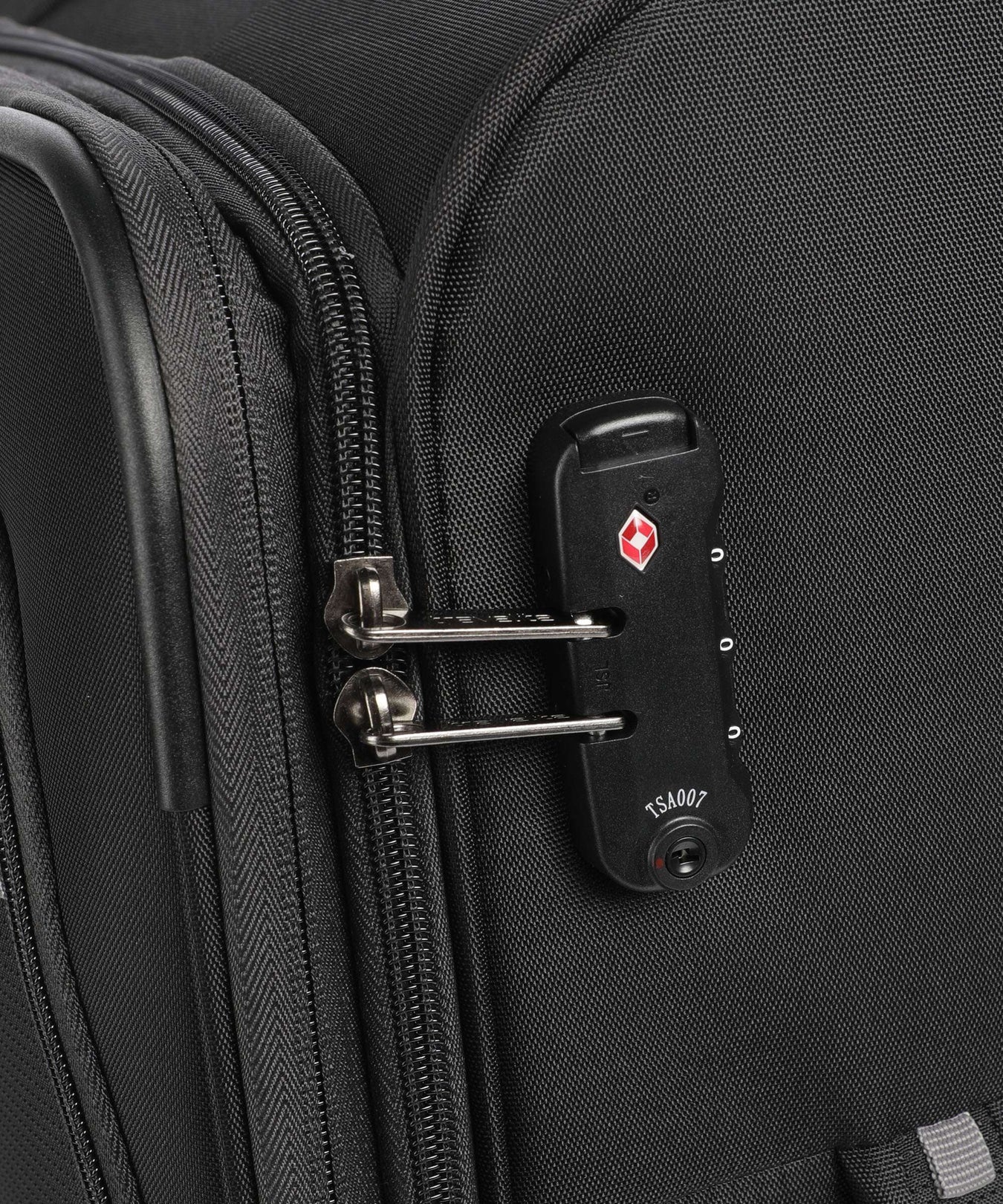 Travelite Umbria Spinner (4 wheels) black