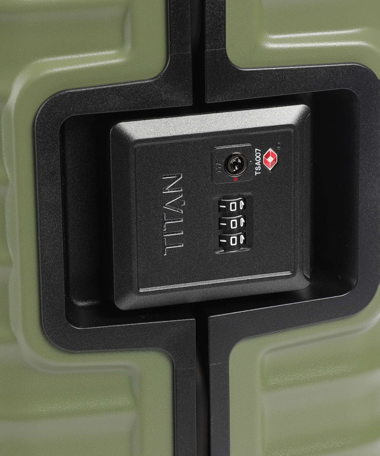 Titan Overseas Spinner (4 wheels) forest green