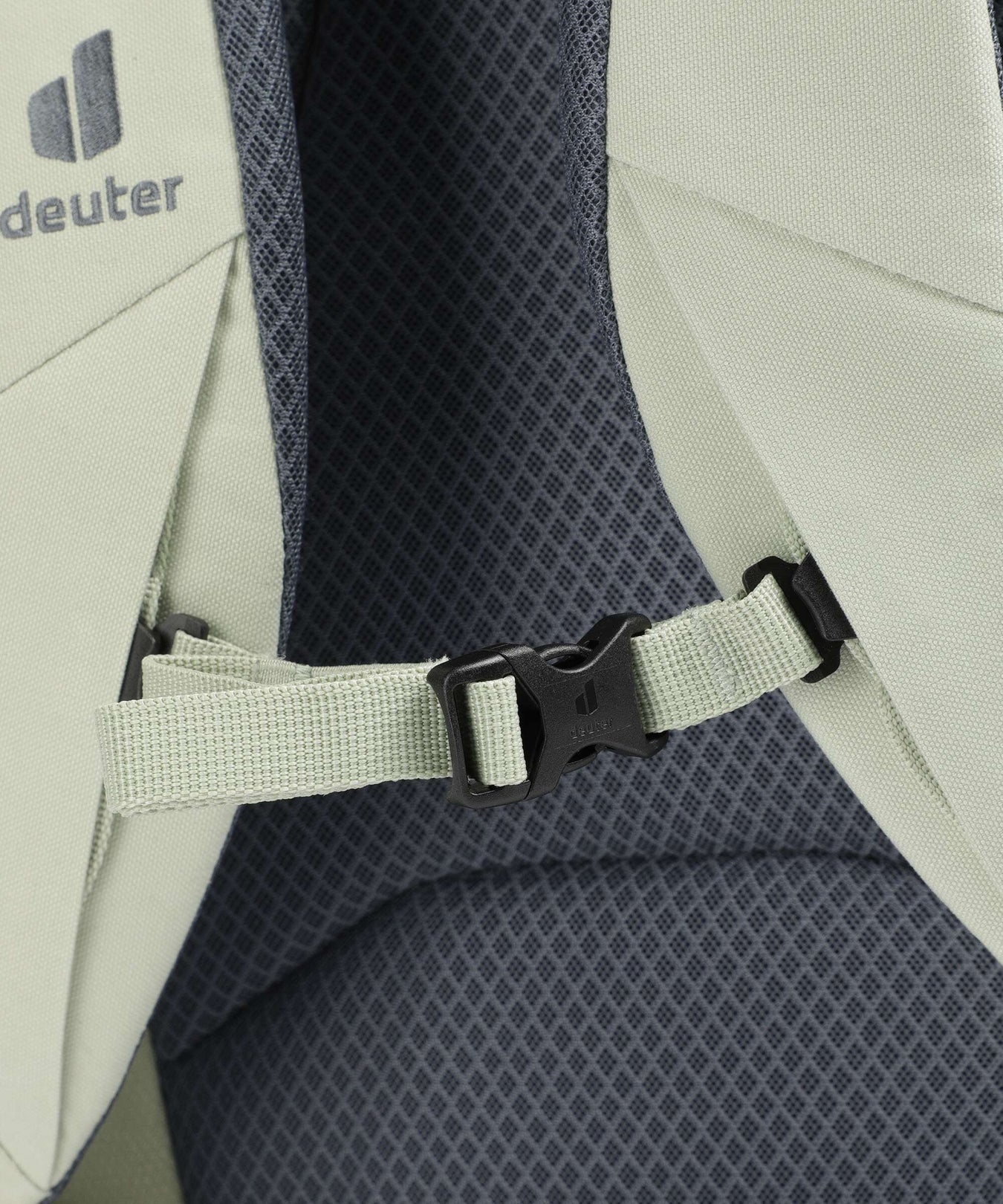 Deuter UP Seoul Backpack grove mineral