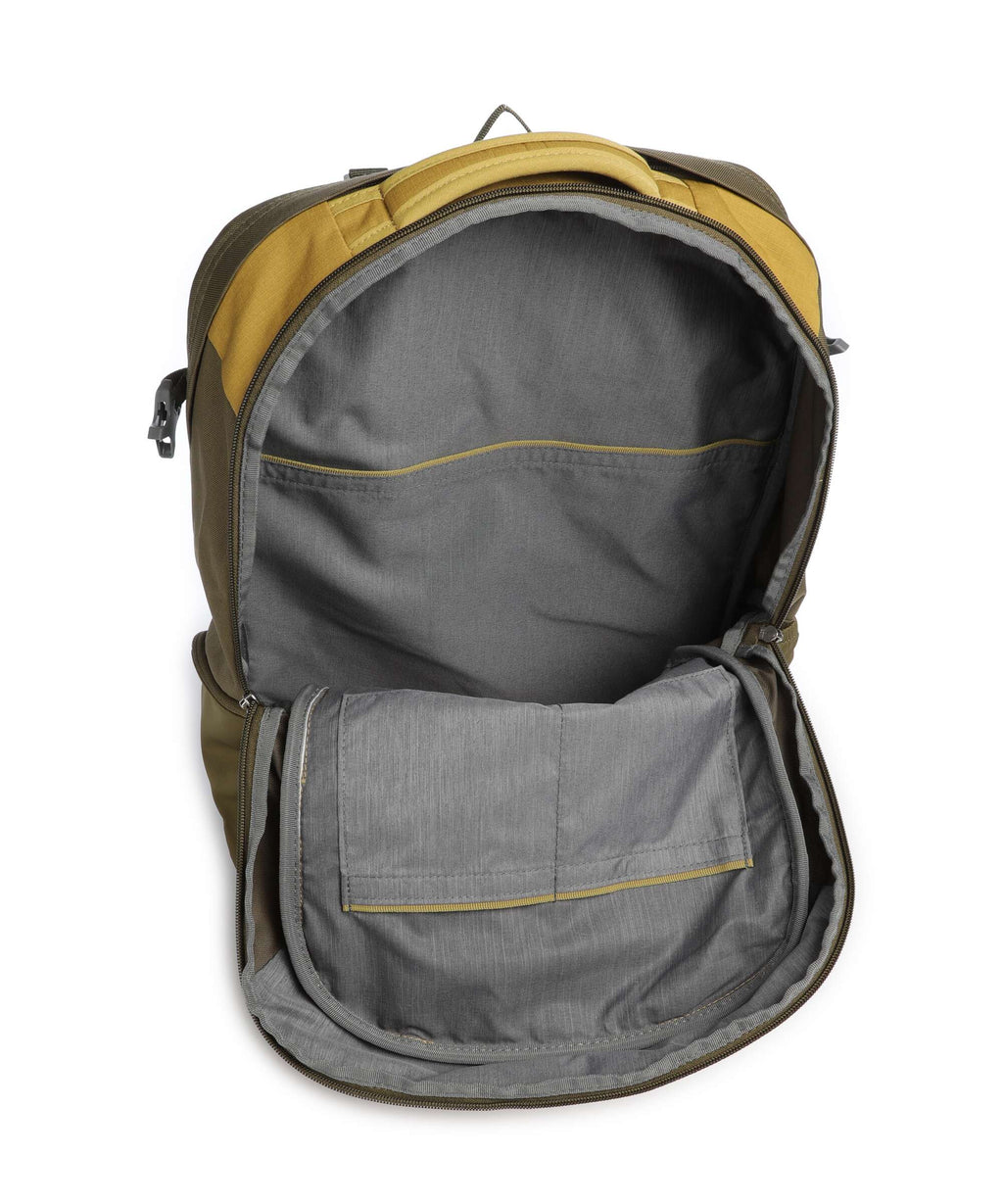Deuter Gigant Hiking backpack kelp/nori