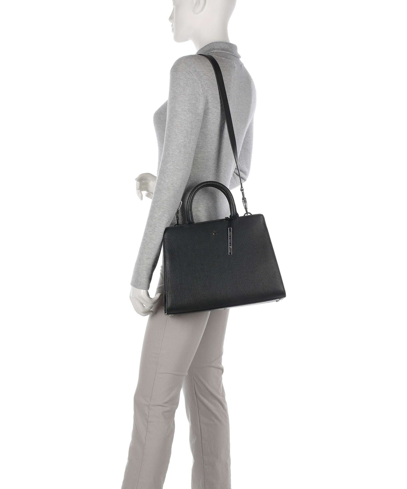 Aigner Cybill M Handbag black