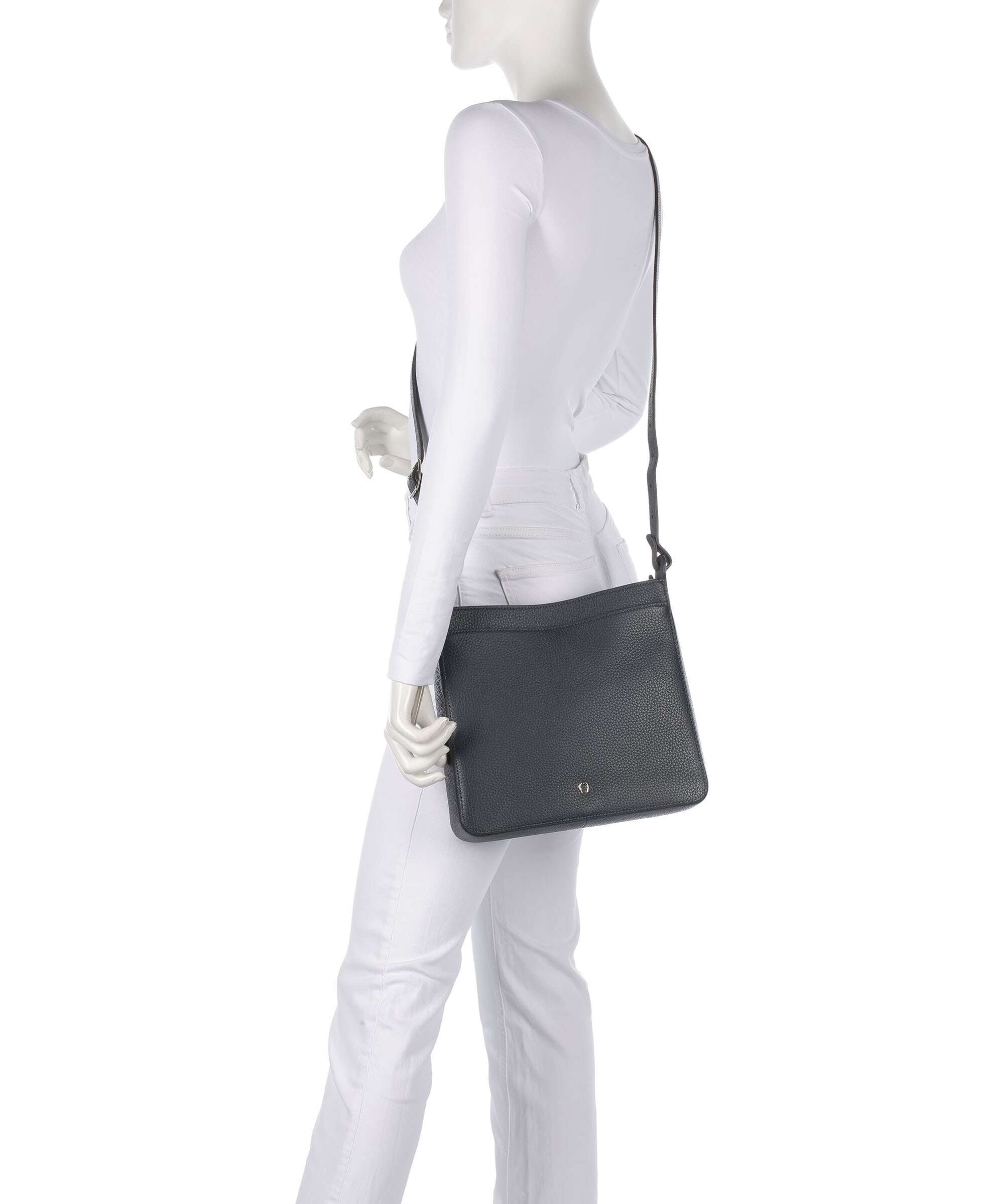 Aigner Pura M Shoulder bag ink