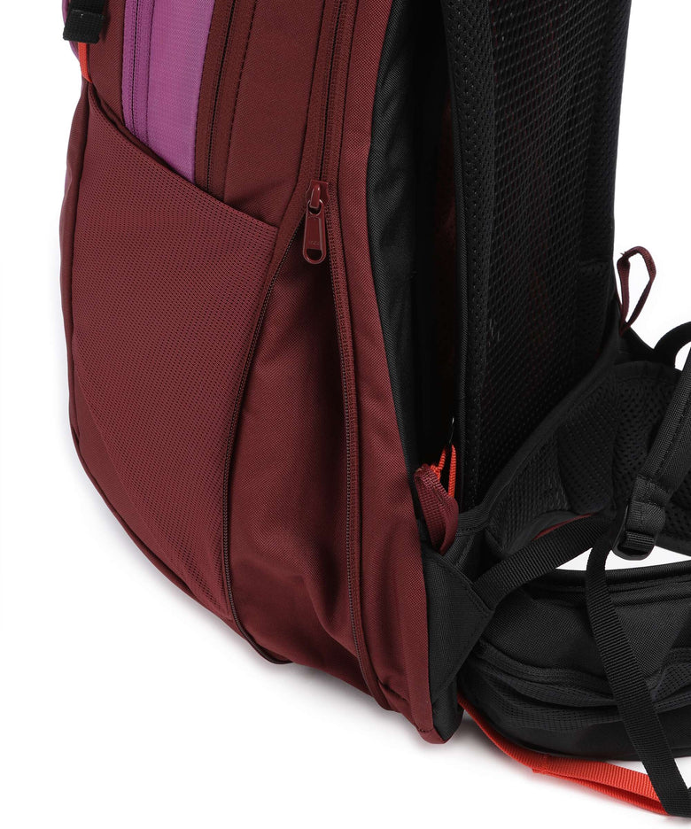 Vaude Wizard 22+4 Hiking backpack magenta