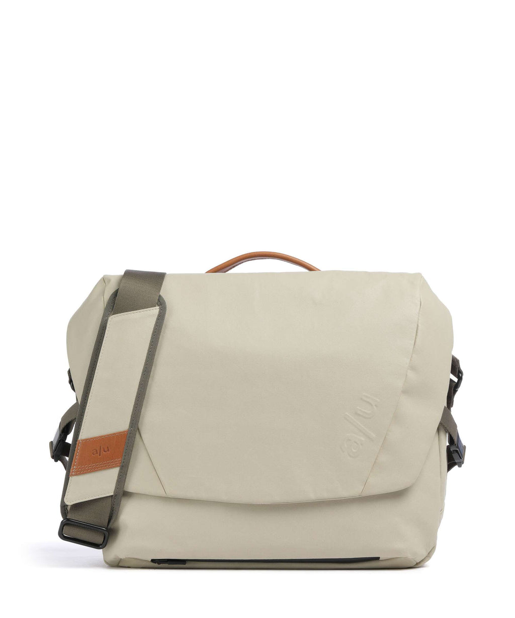 Aunts & Uncles Japan Yamakuni Messenger bag dust