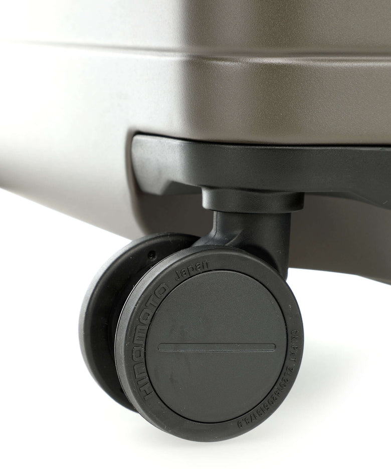 Horizn Studios H6 Essential Spinner (4 wheels) dark olive