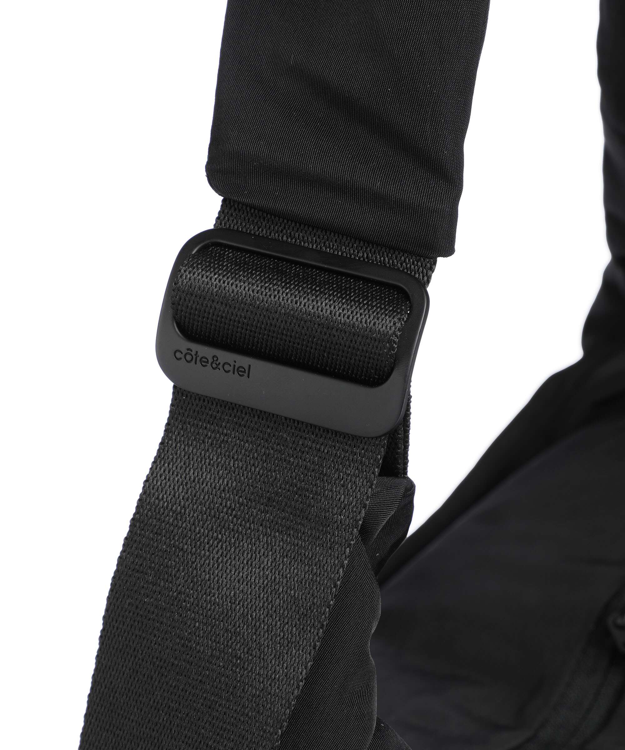 Côte&Ciel Hyco S Crossbody bag black