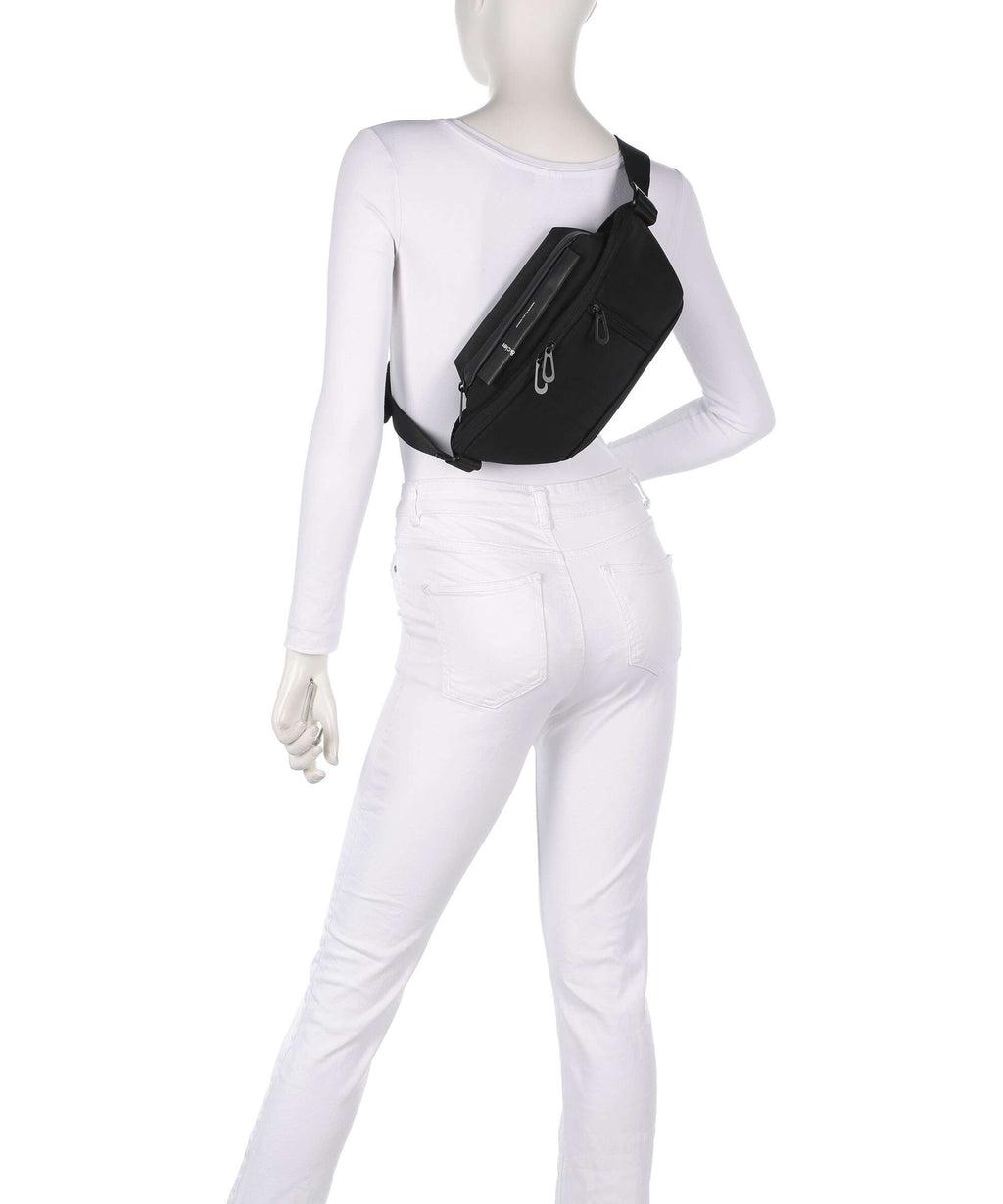 Côte&Ciel Isarau S Sling bag black