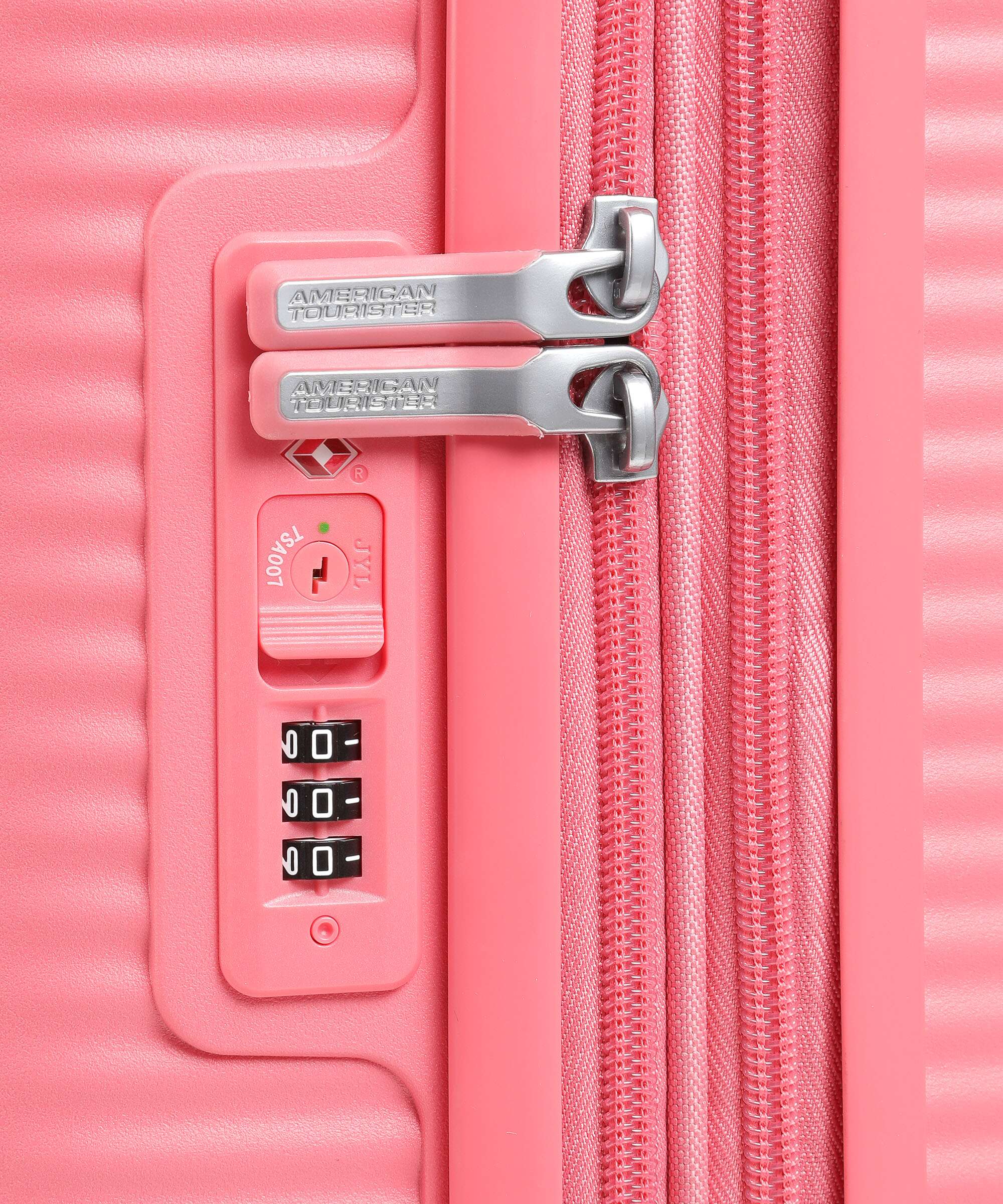 American Tourister Soundbox Spinner (4 wheels) sun kissed coral
