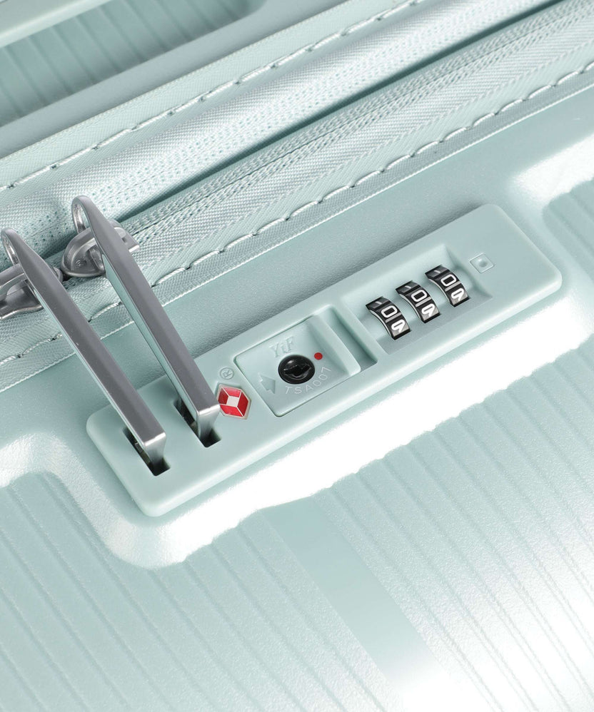 American Tourister Starvibe Spinner (4 wheels) metallic surf blue