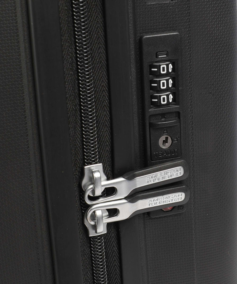 American Tourister Rejoy Spinner (4 wheels) true black