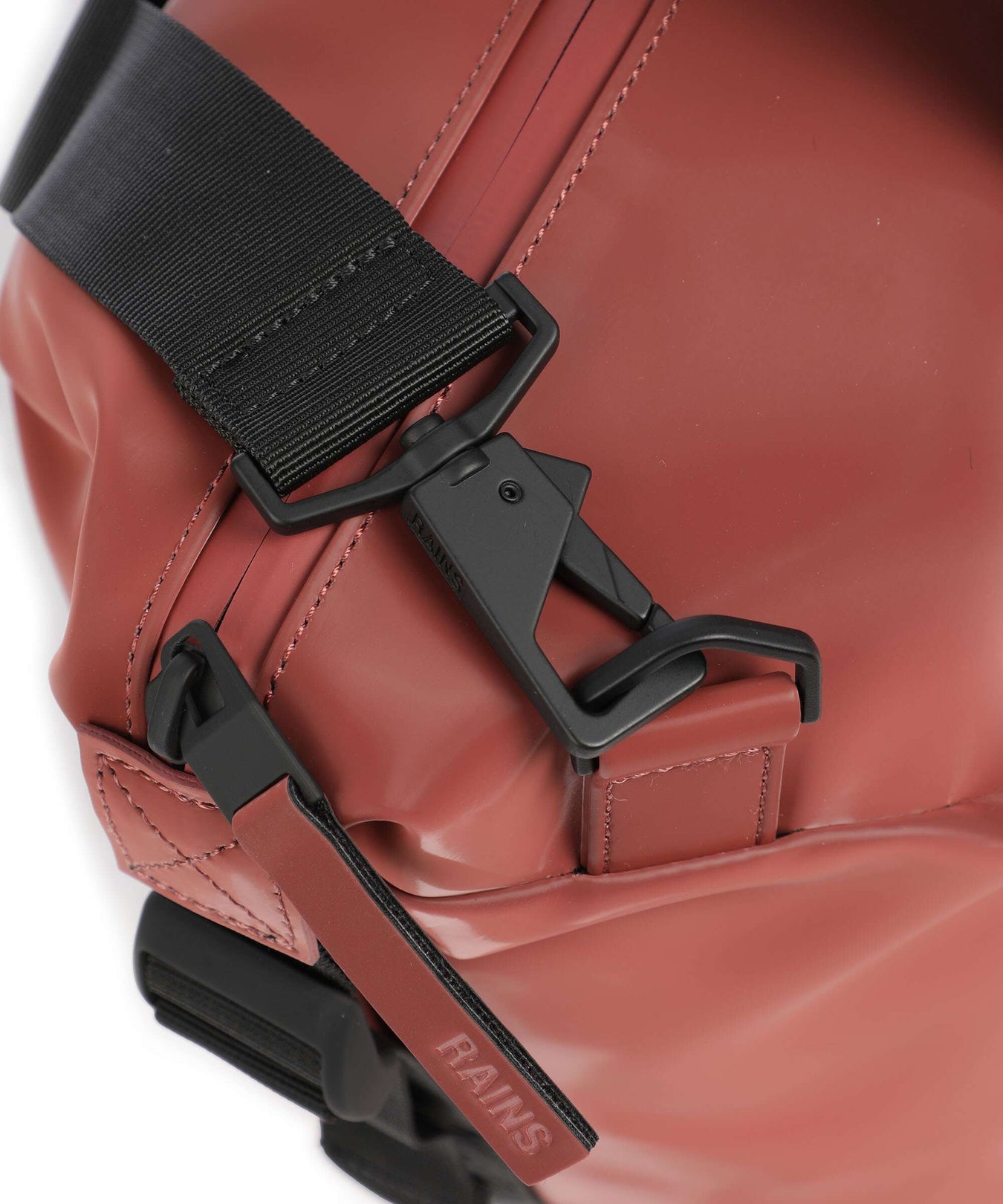 Rains Hilo Small Weekend bag honor