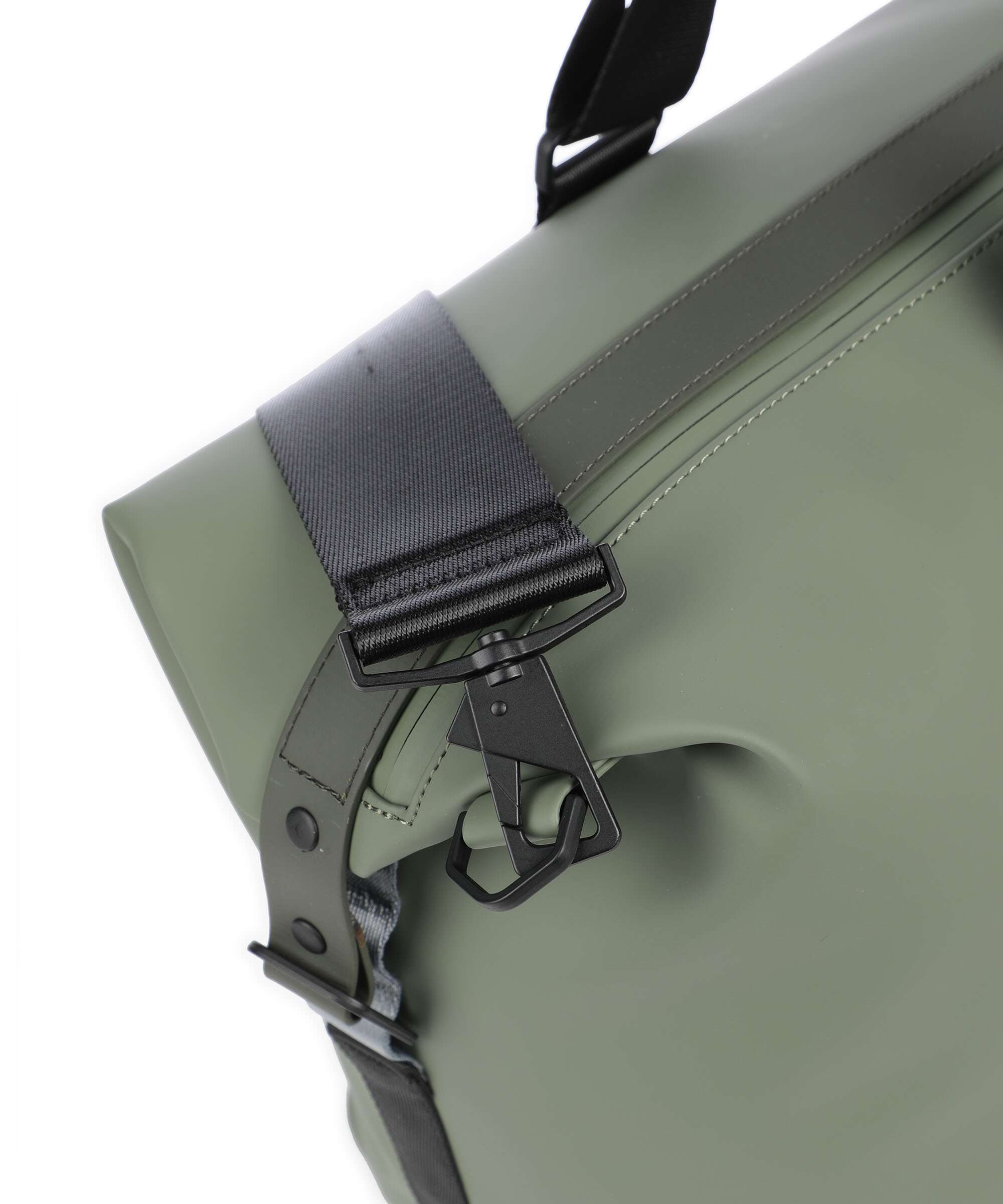Rains OTG Weekend bag well