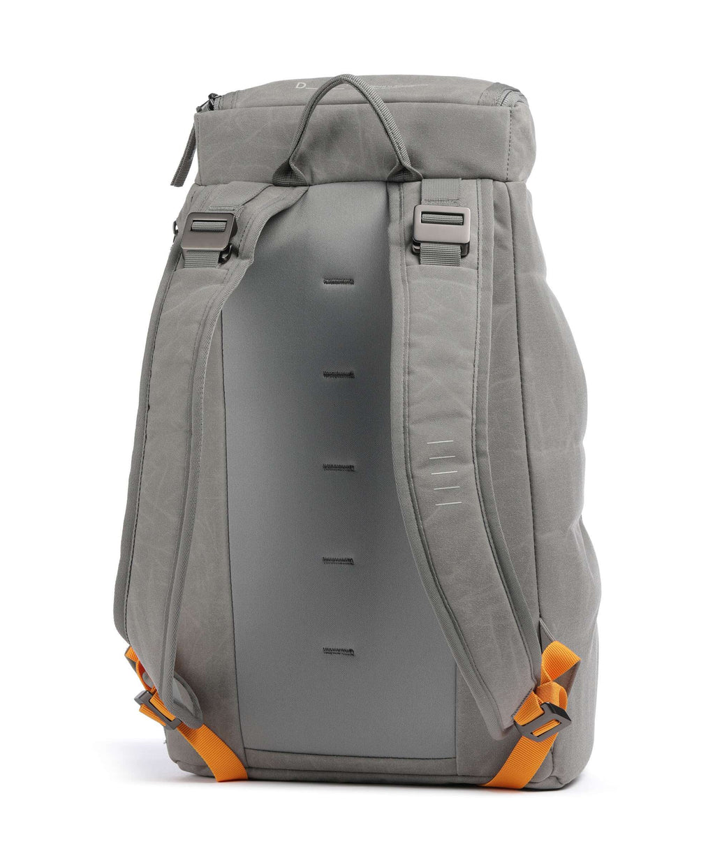 Db Hugger 20 Backpack sand grey