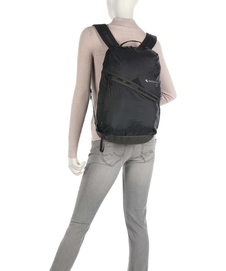 Klättermusen Gjalp 18L Backpack salmon