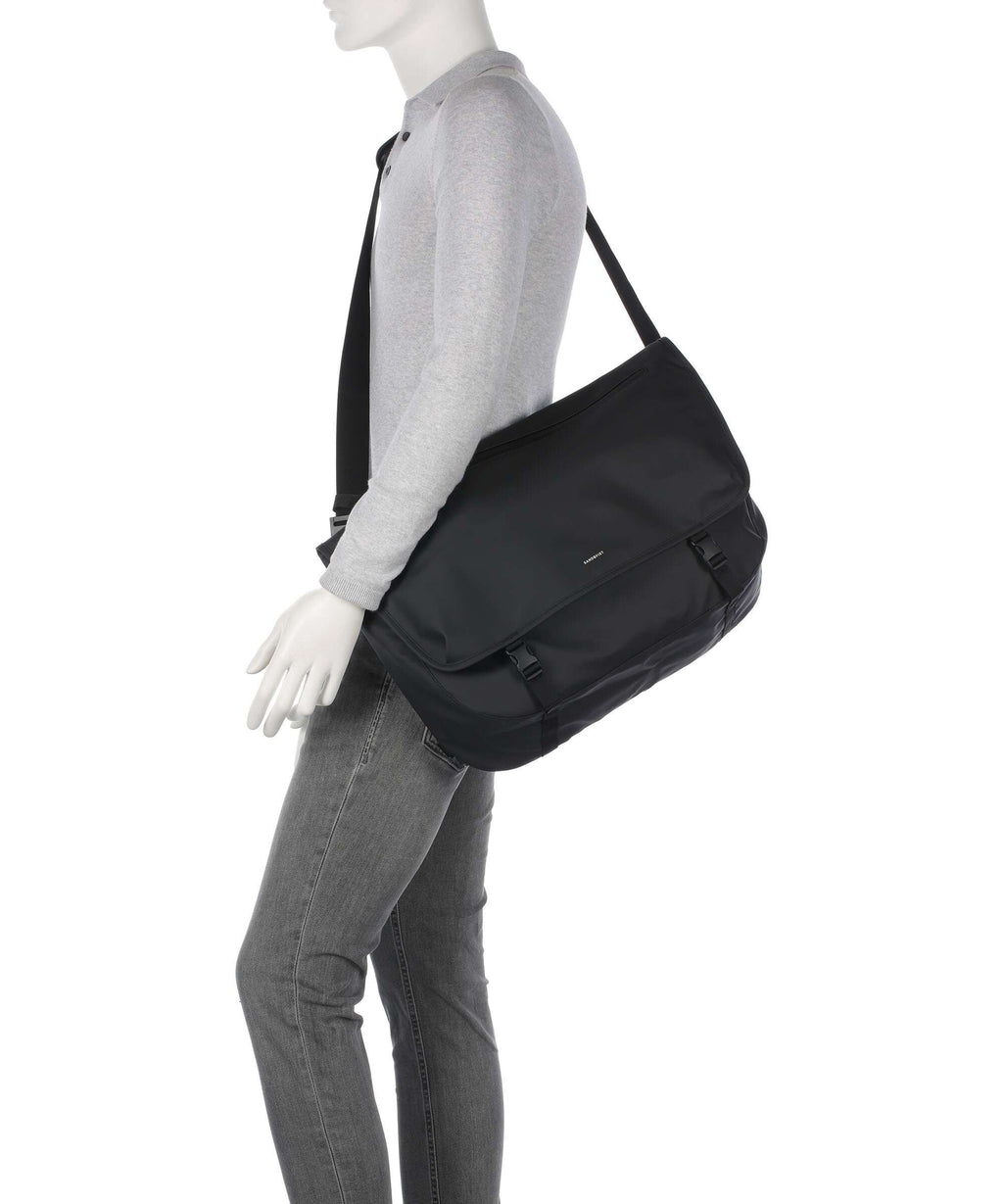 Sandqvist Stream Messenger bag black