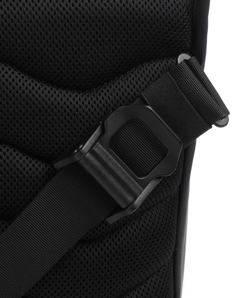 Sandqvist Stream Messenger bag black