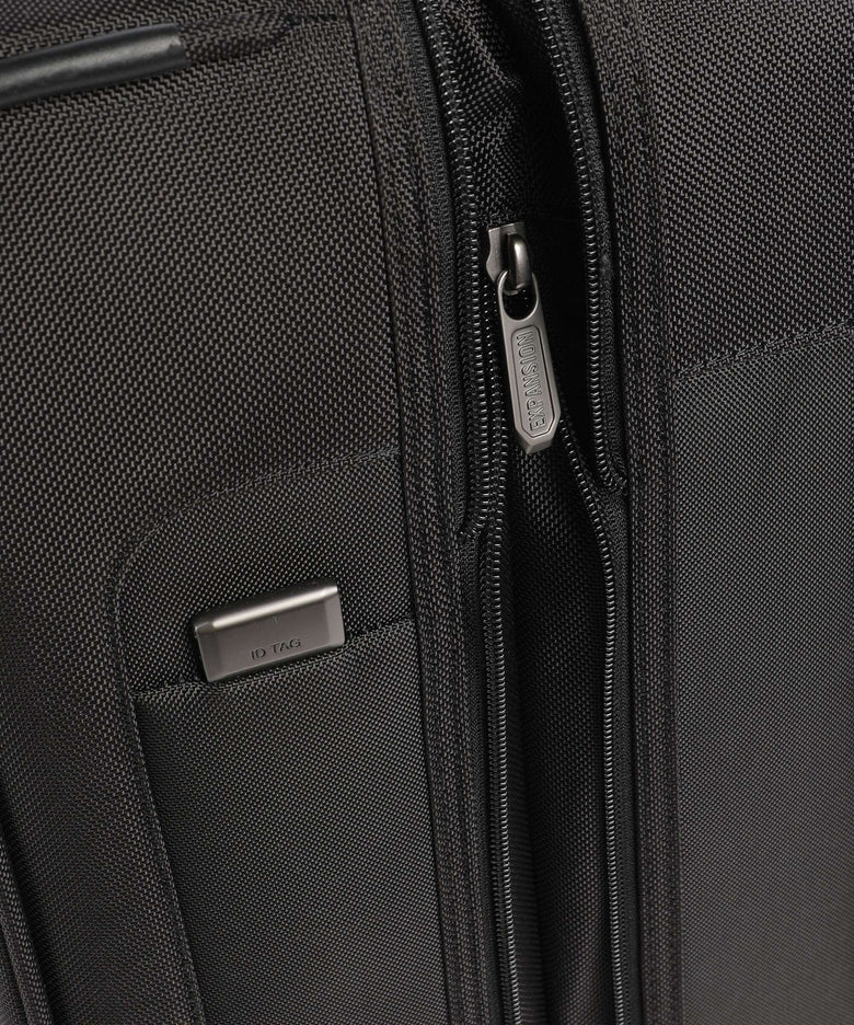 Victorinox Werks Traveler 7.0 FFQ Spinner (4 wheels) black