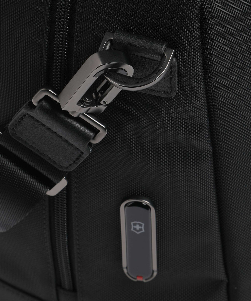 Victorinox Mythic Weekend bag black