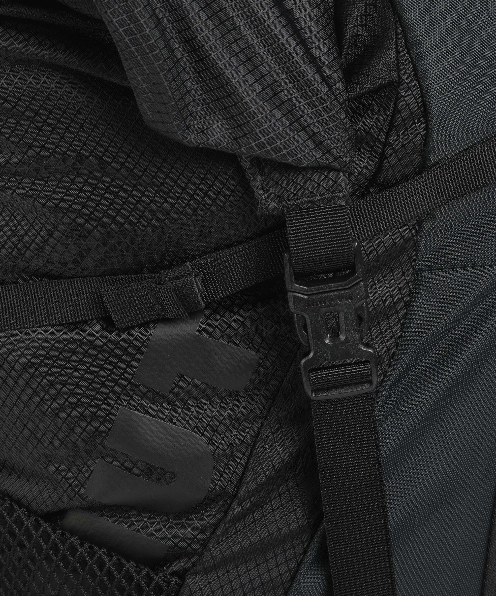 Mammut Ducan Spine 50-60 Trekking backpack black