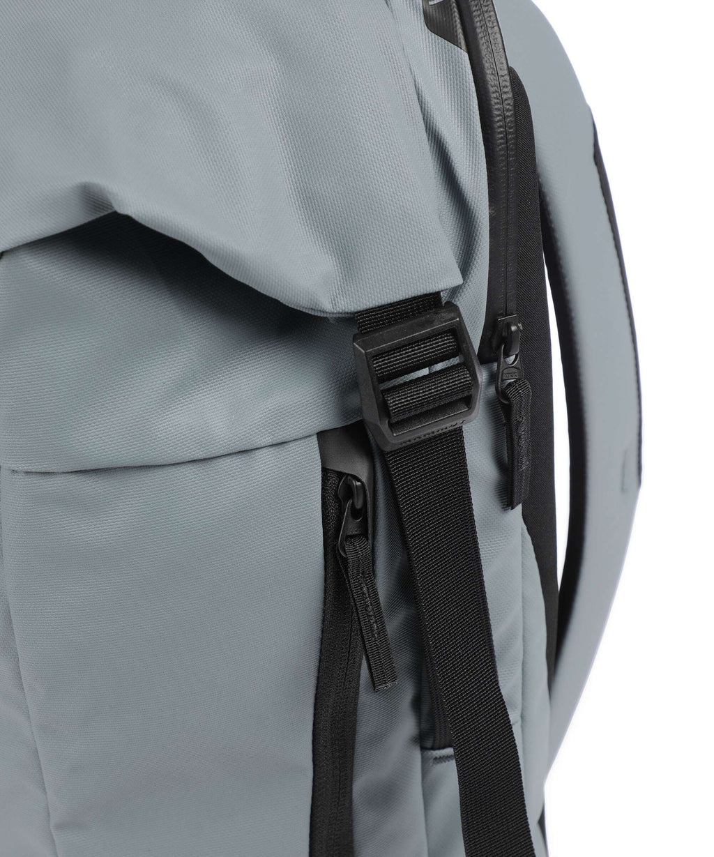 Mammut Seon Courier 20 Backpack strata