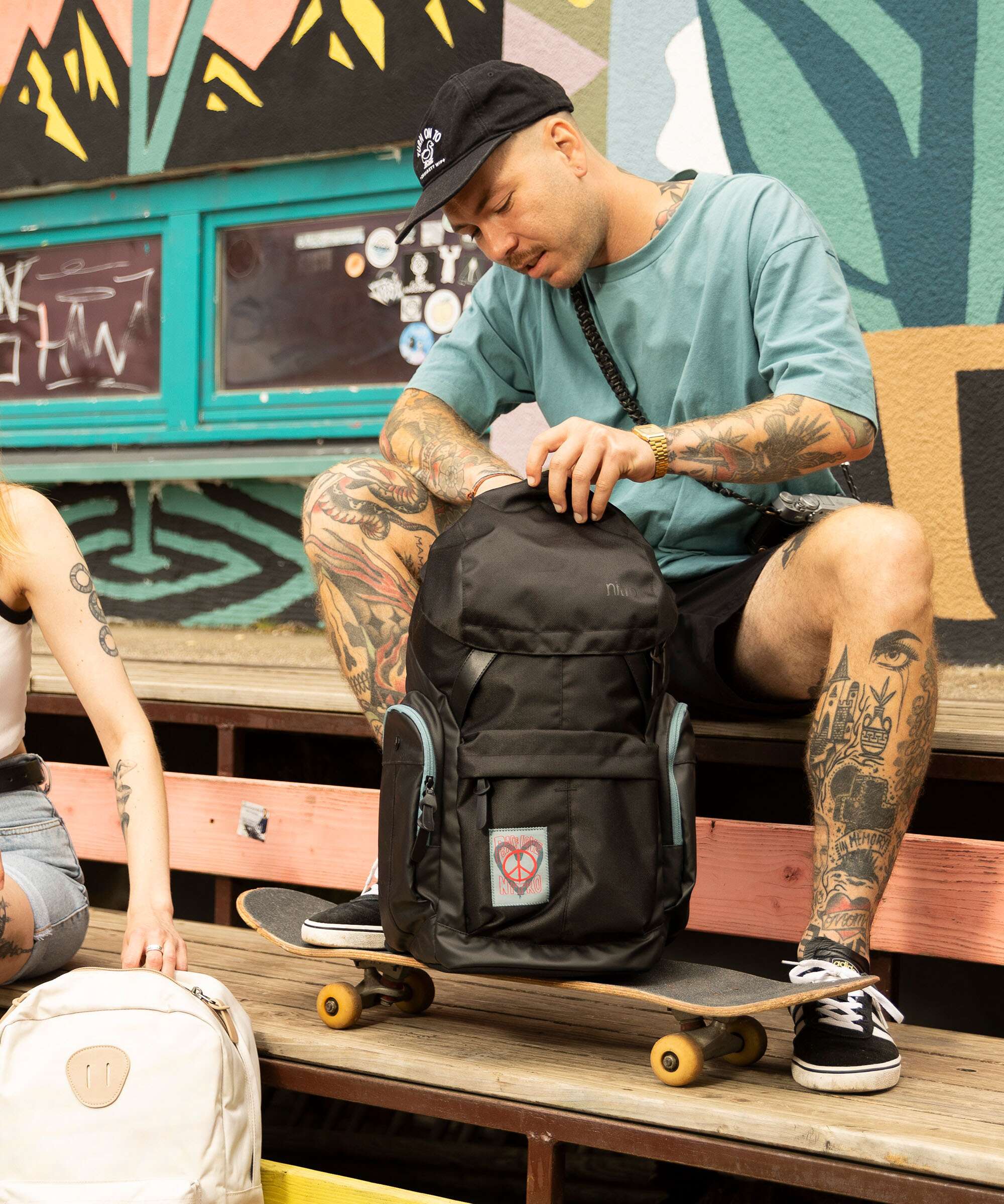 Nitro Daypacker Two 32 Backpack peace love nitro