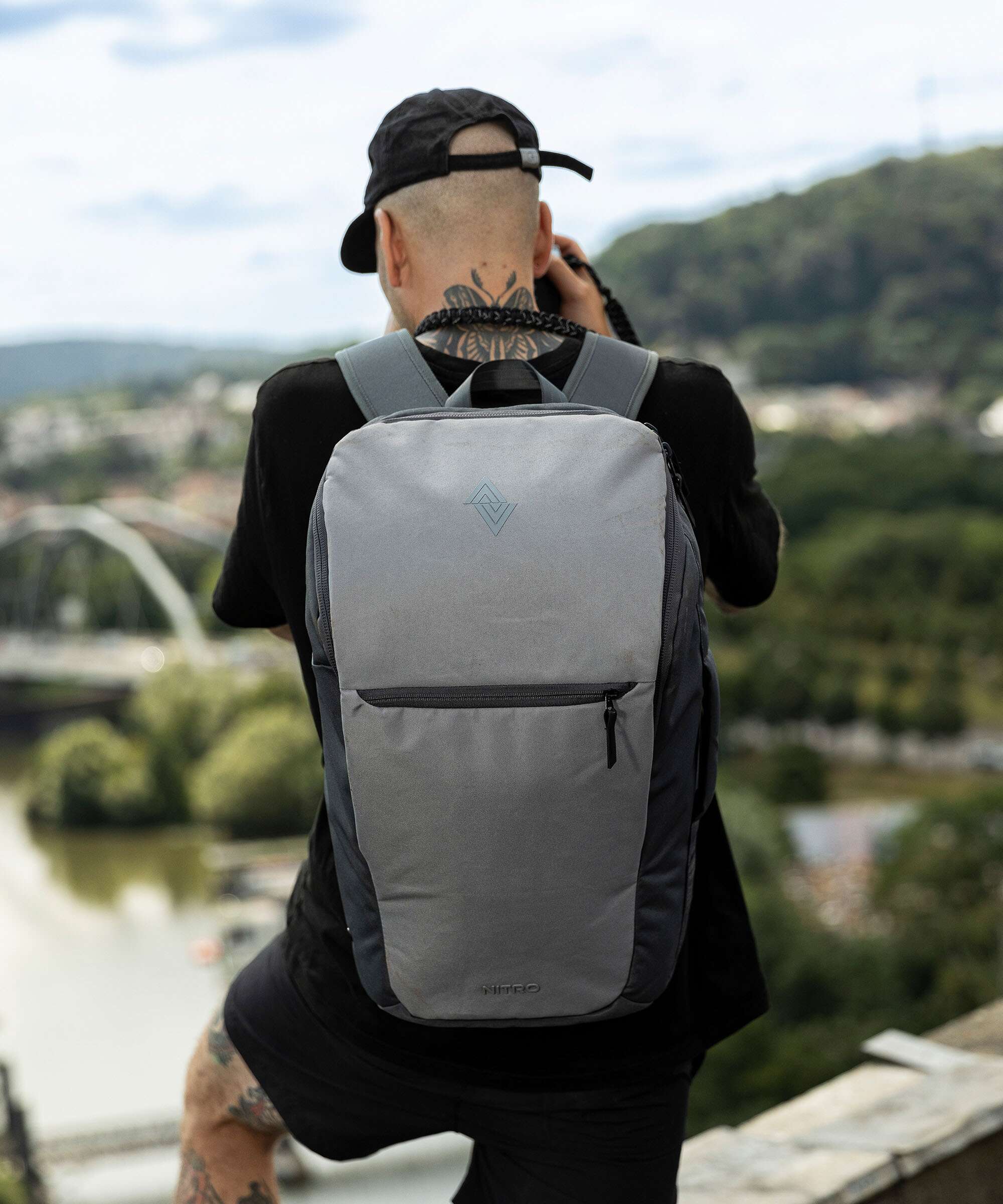 Nitro Nikuro Traveler 32 Travel backpack graphite