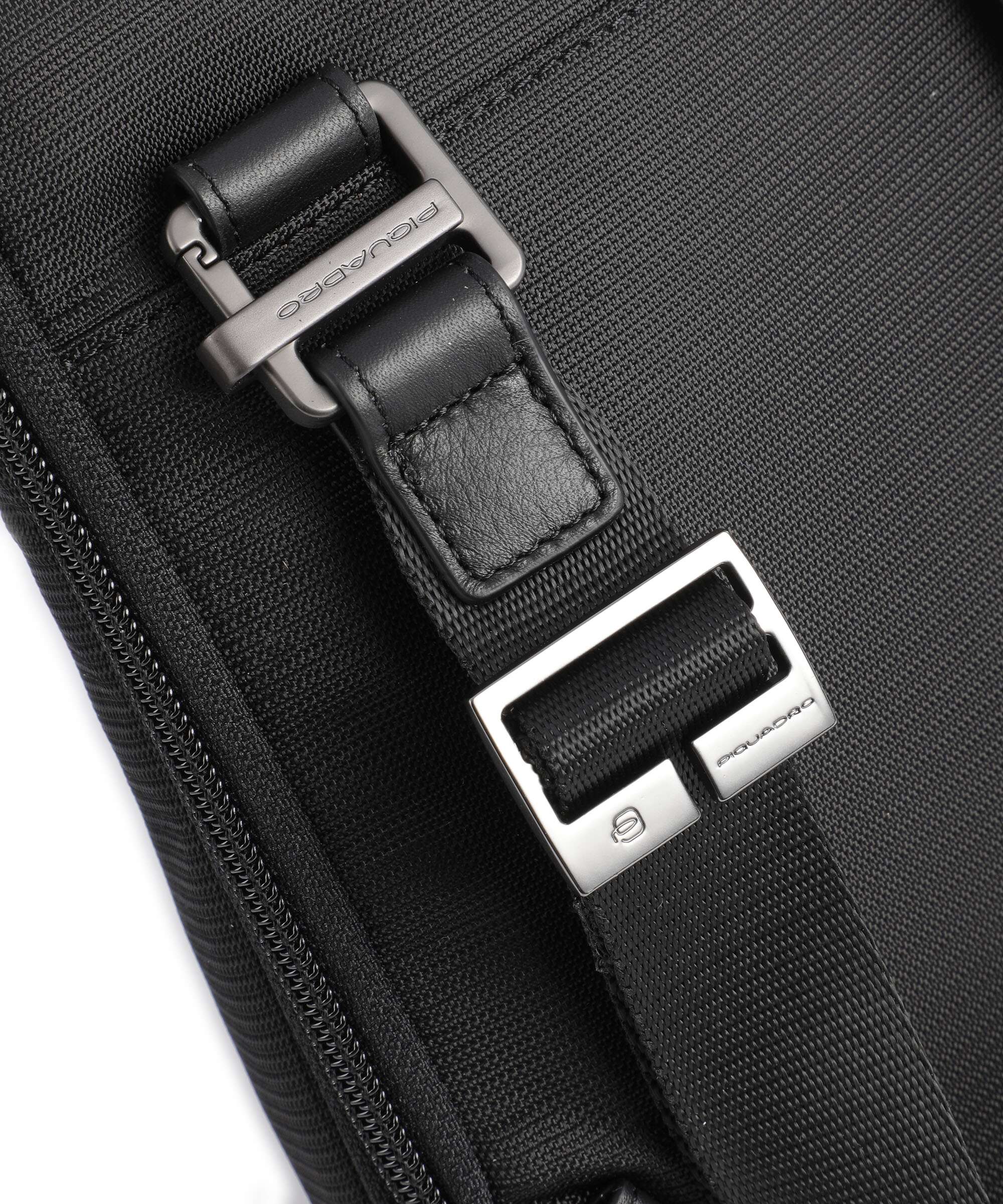 Piquadro Macbeth Crossbody bag black