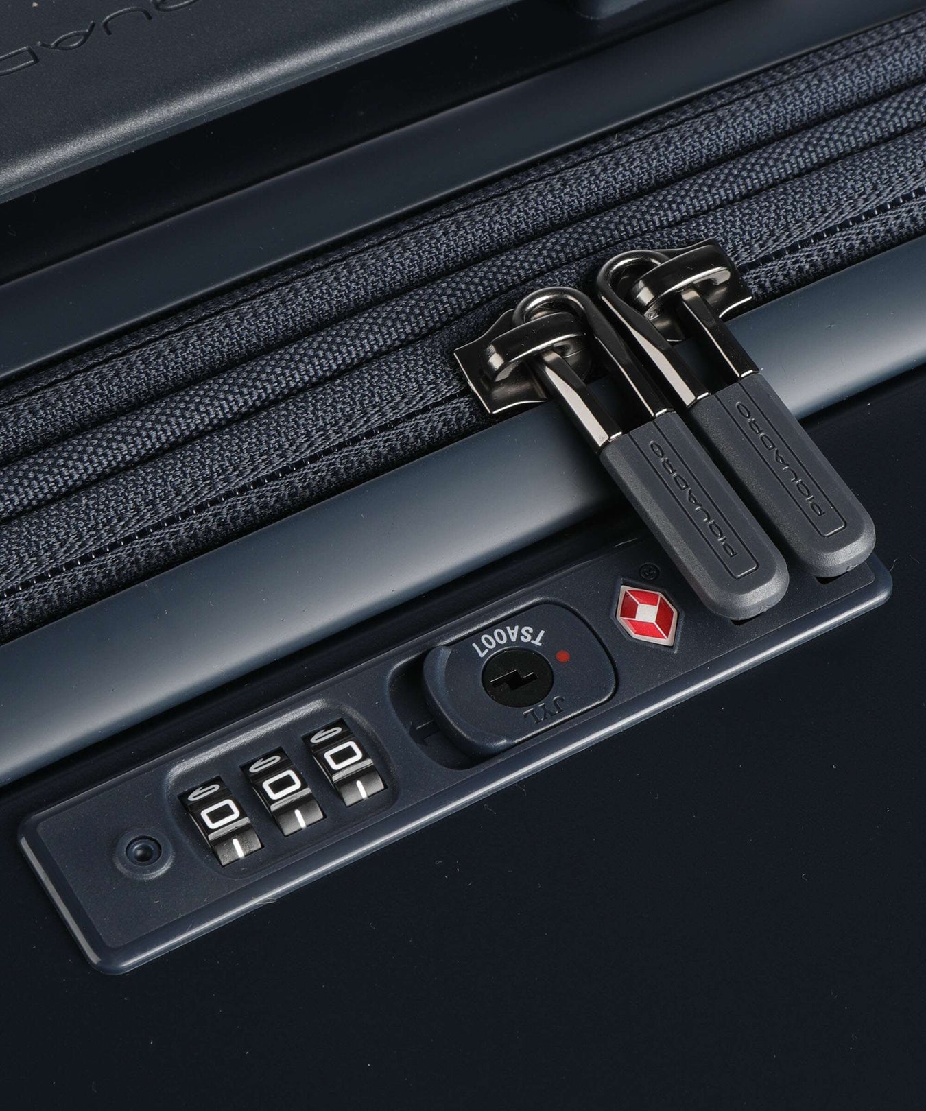 Piquadro PQ Light M Spinner (4 wheels) blu opaco