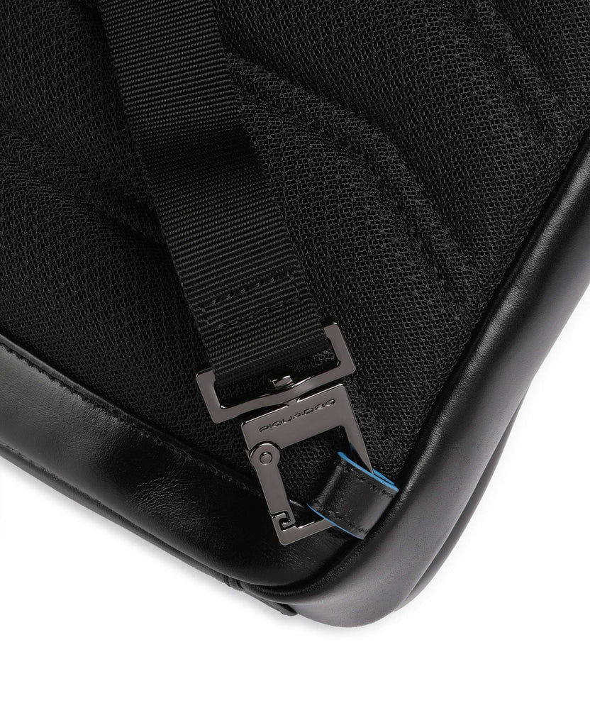 Piquadro Blue Square Sling bag nero