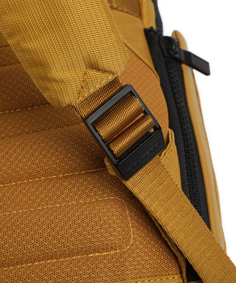 Piquadro S136 Backpack yellow