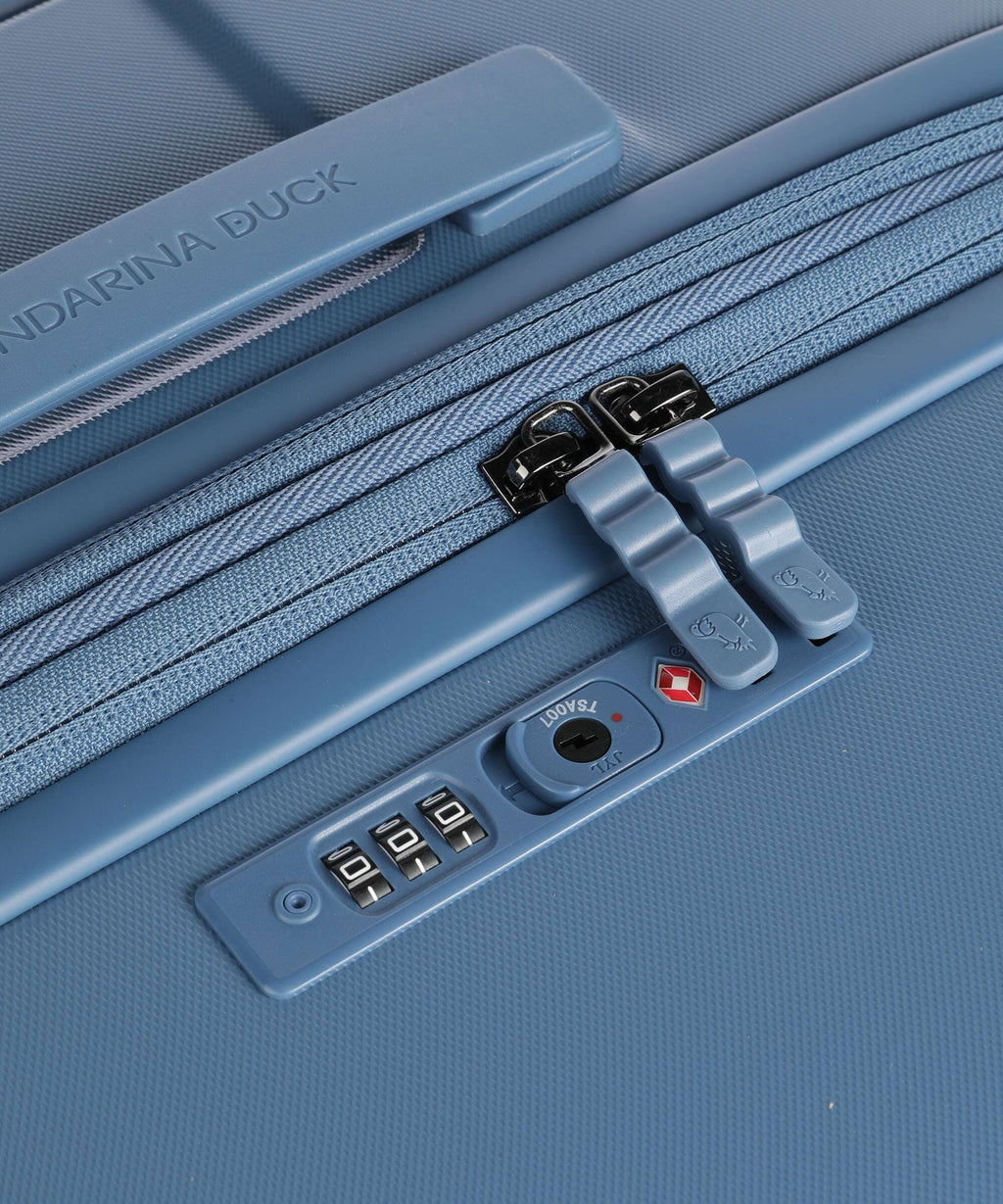 Mandarina Duck Flyduck Spinner (4 wheels) china blue