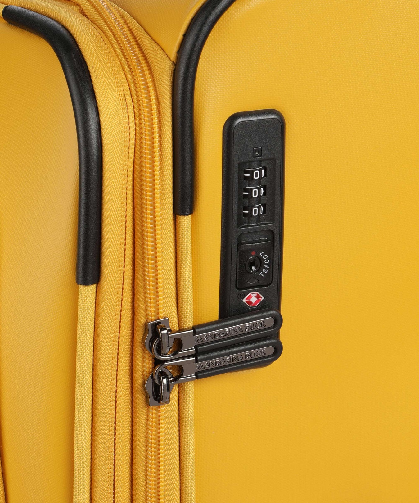 Mandarina Duck Eco Coated Spinner (4 wheels) duck yellow