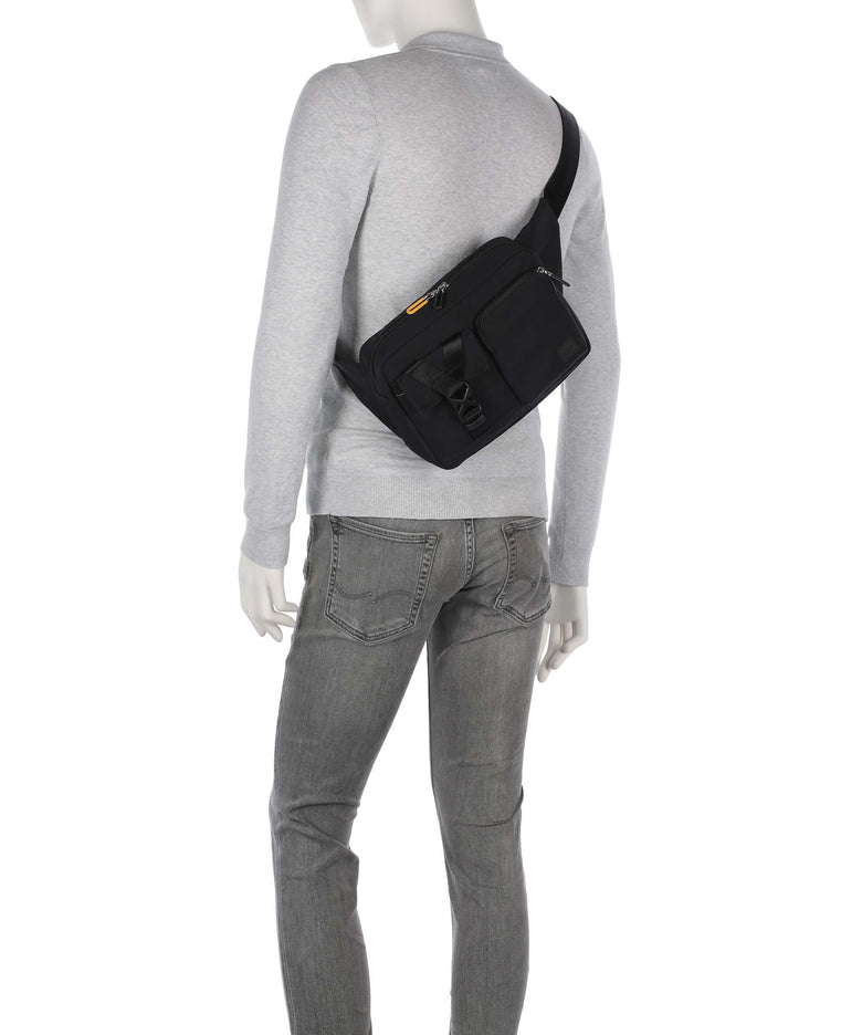 Mandarina Duck Y-Lite Belt bag black