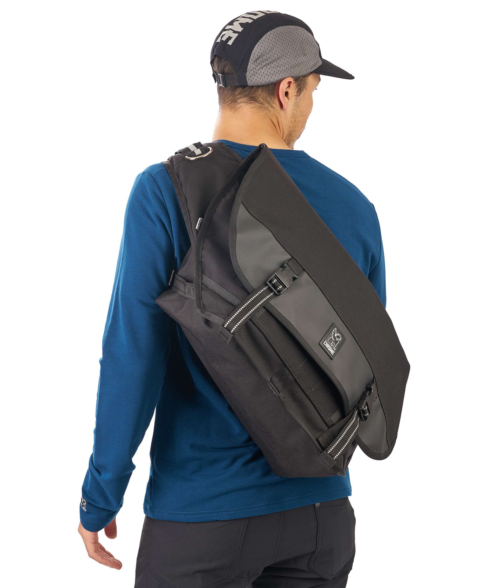 Chrome Citizen Messenger bag black
