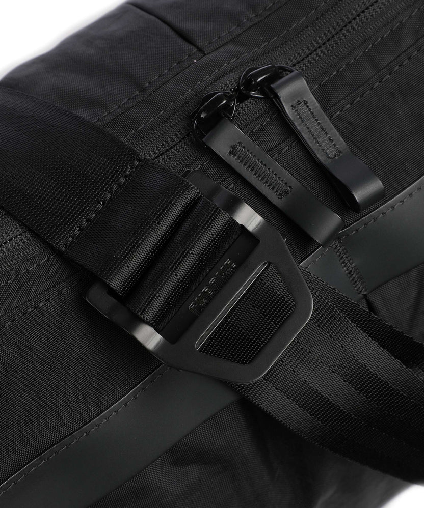 Chrome District Collection Yoyogi 14L Shoulder bag black