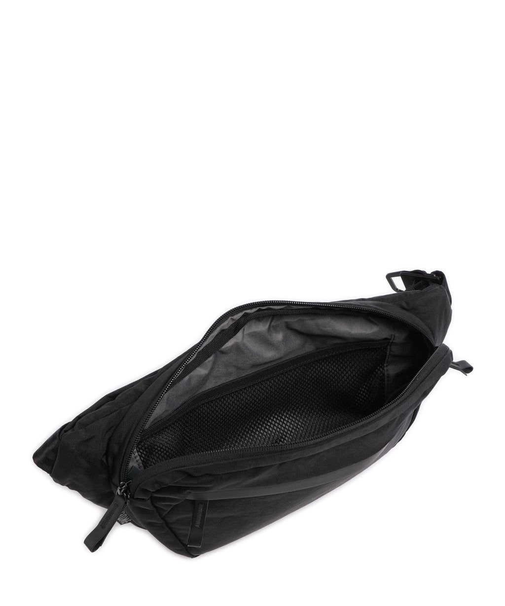 Chrome District Collection Sabin 6 Belt bag black