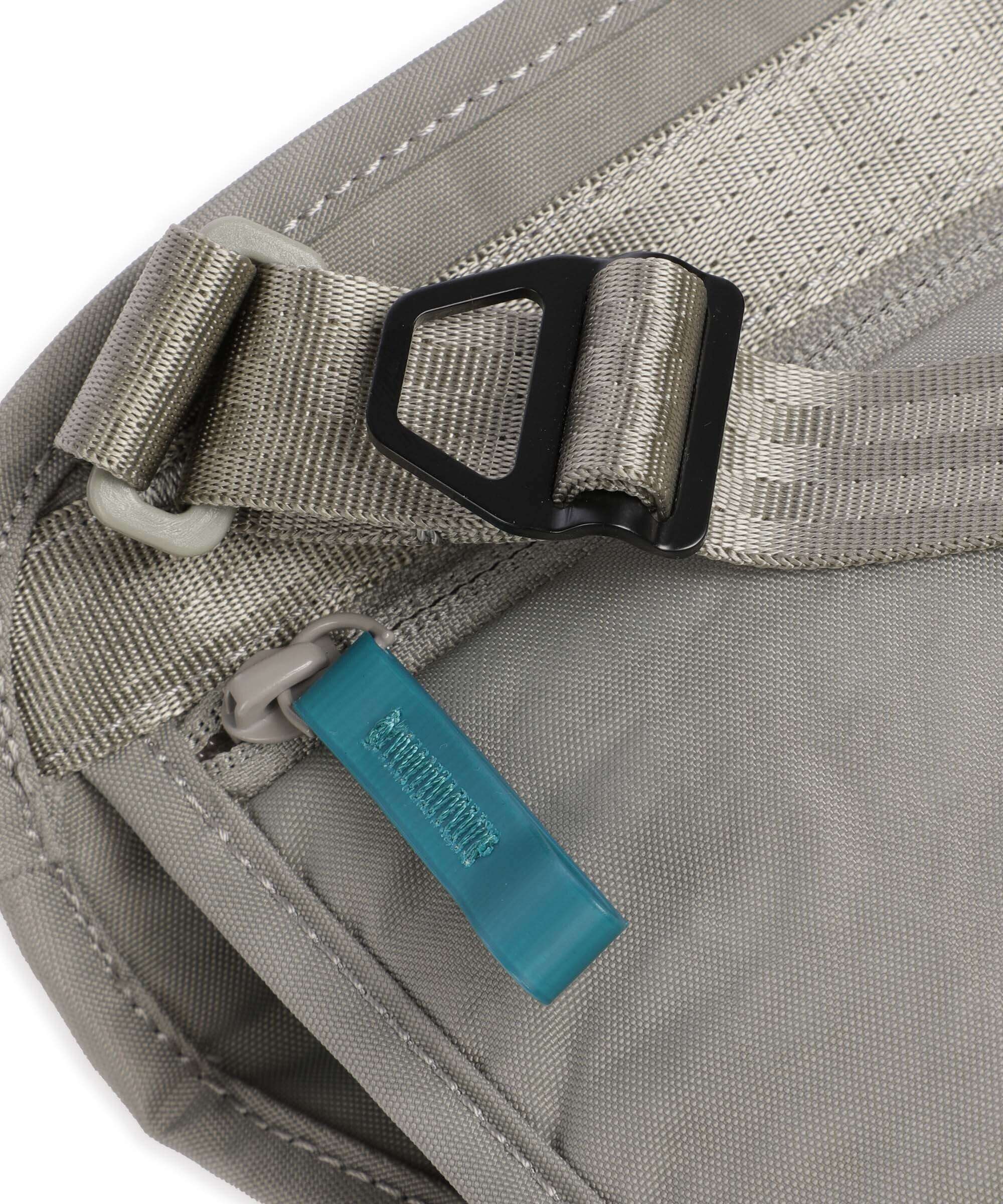 Chrome District Collection Sodo 3L Fanny pack sage