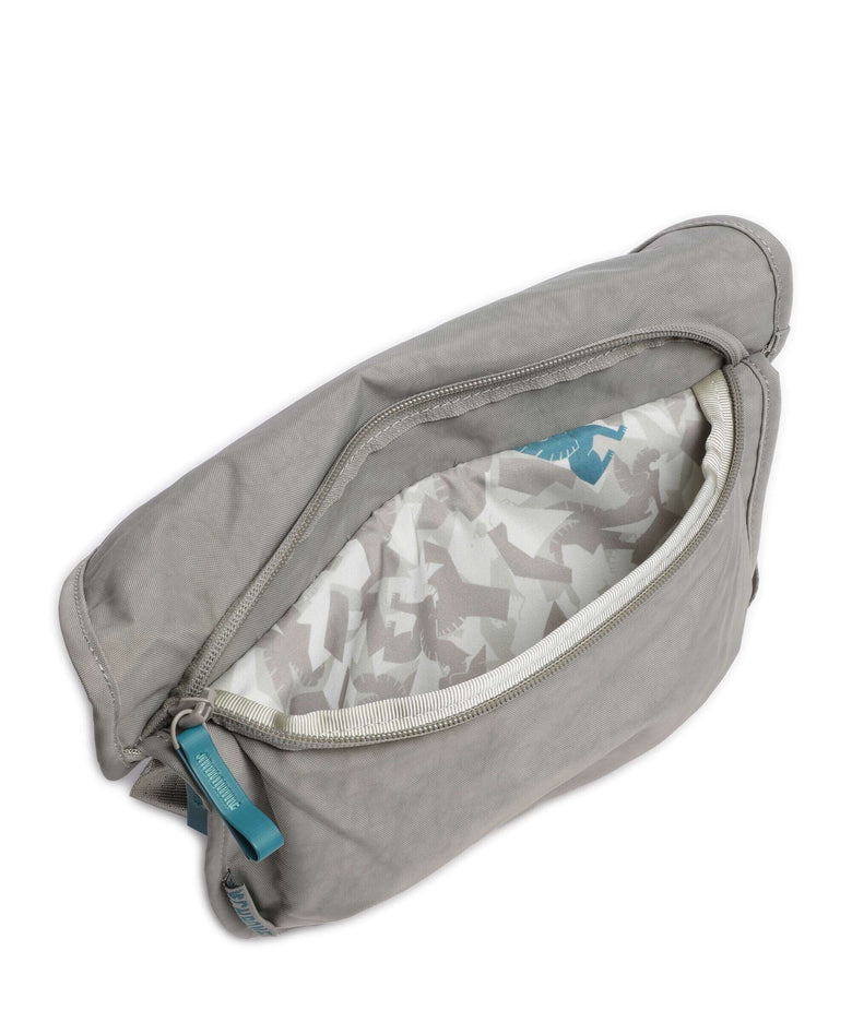 Chrome District Collection Sodo 3 Belt bag sage