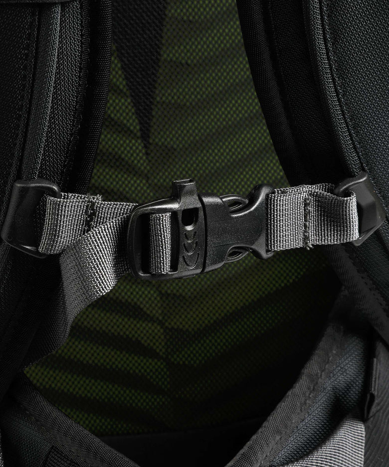 Osprey Farpoint 40 Travel backpack tunnel vision grey