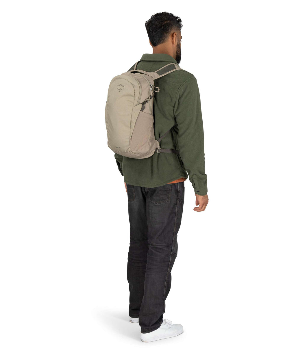Osprey Daylite Backpack concrete tan