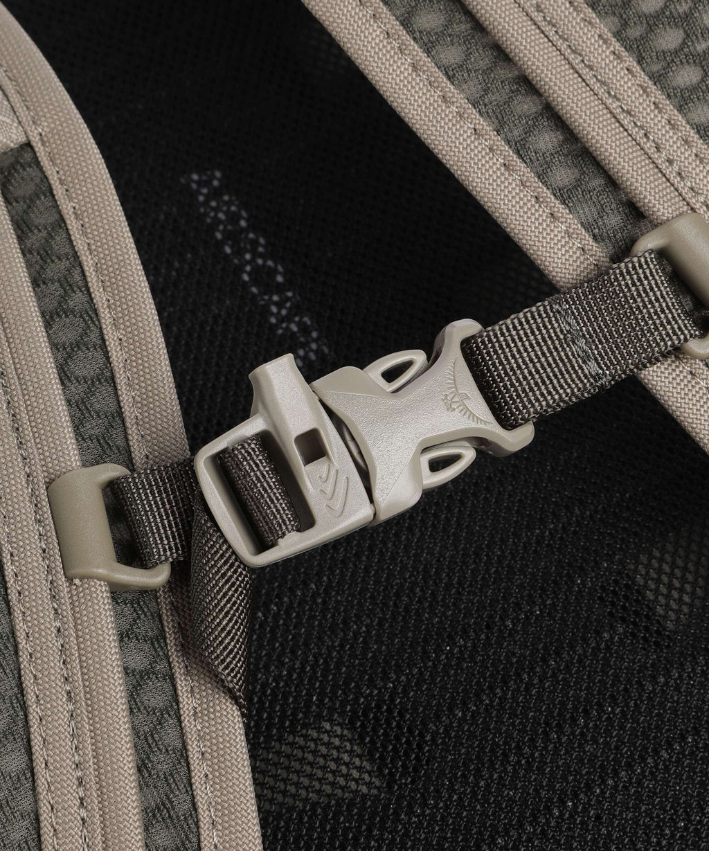 Osprey Daylight Backpack concrete tan