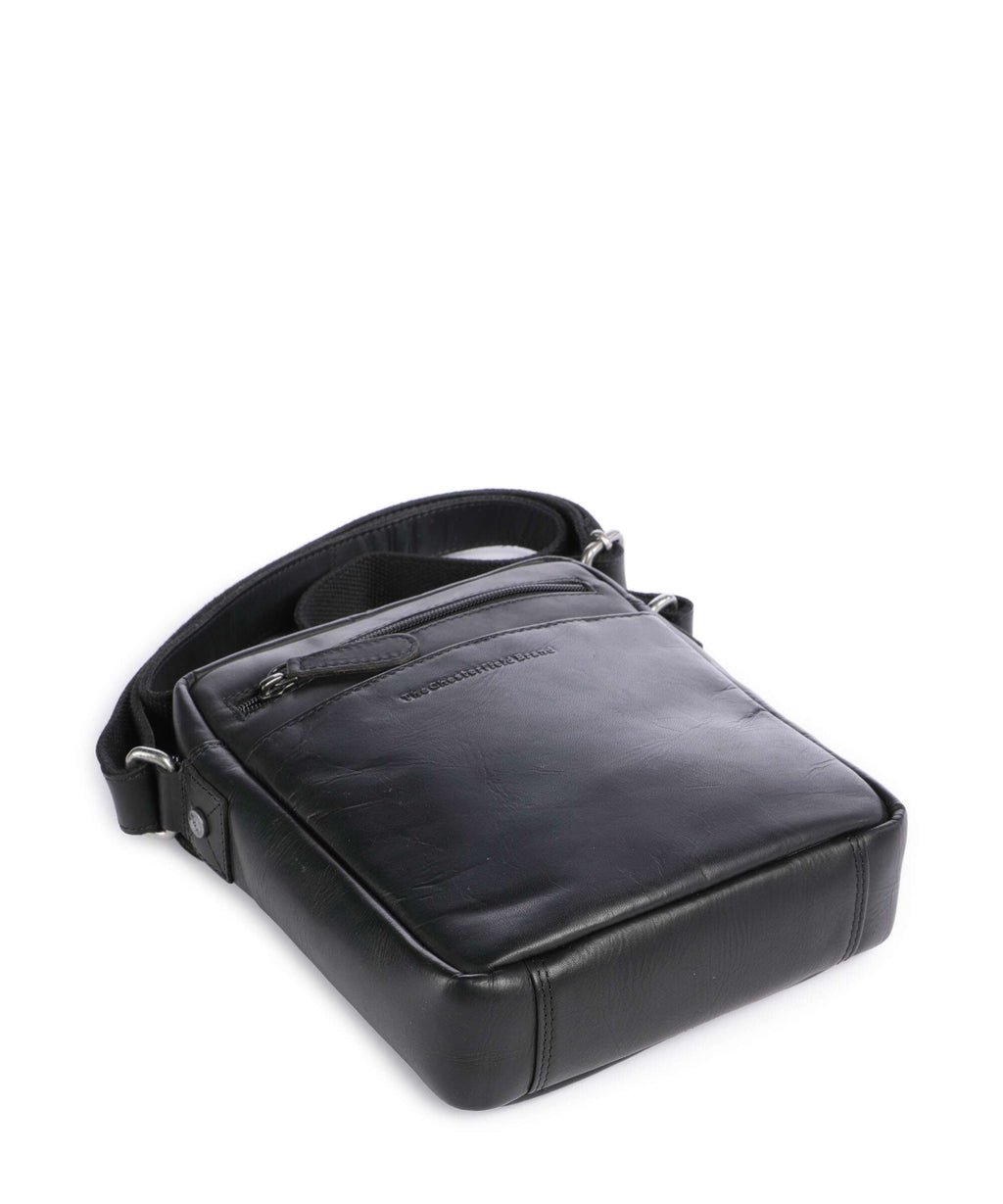 The Chesterfield Brand Wax Pull Up Cow Laveno Crossbody bag black
